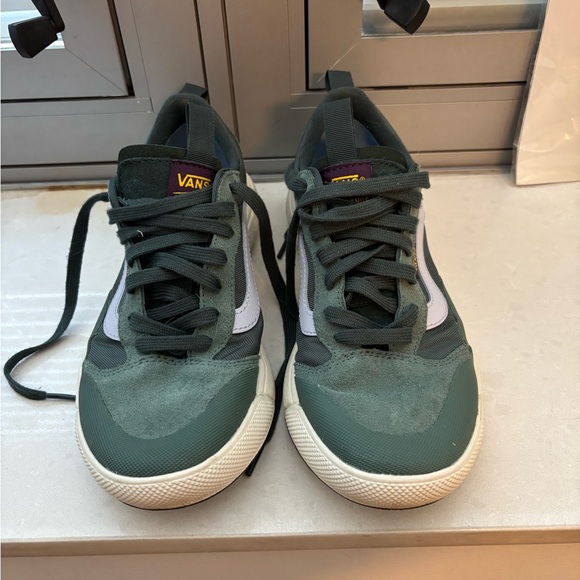 Vans Sneakers (M 7 / W 8.5) - Picture 2 of 6